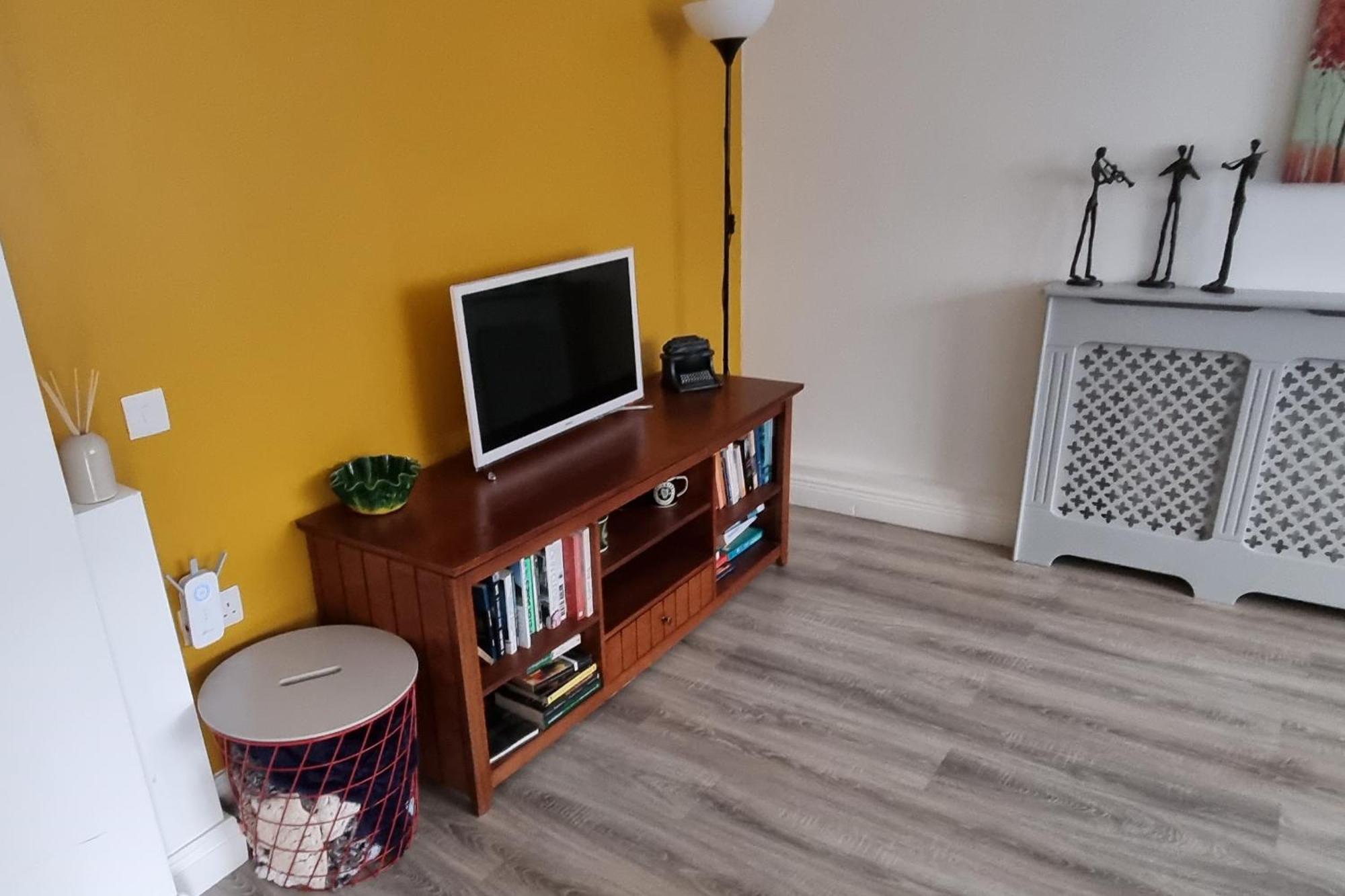 Brownstown Spacious Curragh 2-Bed Apartment With Own Entrance מראה חיצוני תמונה